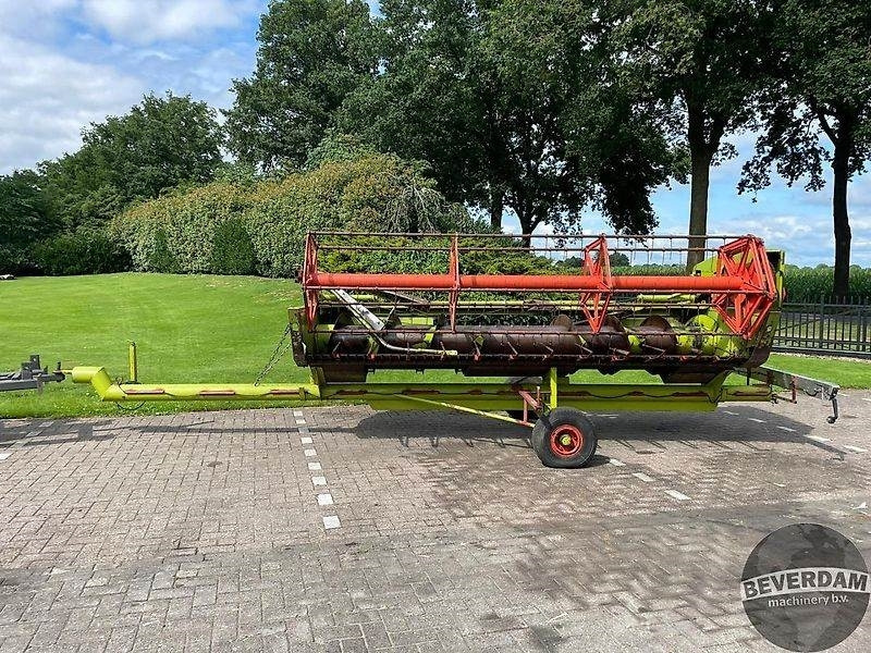 Claas maaibord 400 - Lisävarusteet - sadonkorjuukone: kuva Claas maaibord 400 - Lisävarusteet - sadonkorjuukone Claas maaibord 400 - Lisävarusteet - sadonkorjuukone: kuva Claas maaibord 400 - Lisävarusteet - sadonkorjuukone