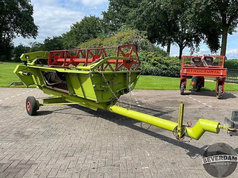 Claas maaibord 400 - Lisävarusteet - sadonkorjuukone: kuva Claas maaibord 400 - Lisävarusteet - sadonkorjuukone Claas maaibord 400 - Lisävarusteet - sadonkorjuukone: kuva Claas maaibord 400 - Lisävarusteet - sadonkorjuukone
