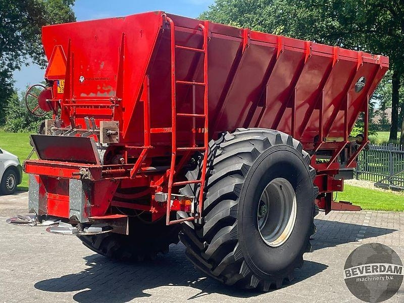 Kalkstrooier 10 ton - Lannoitteenlevitin: kuva Kalkstrooier 10 ton - Lannoitteenlevitin Kalkstrooier 10 ton - Lannoitteenlevitin: kuva Kalkstrooier 10 ton - Lannoitteenlevitin