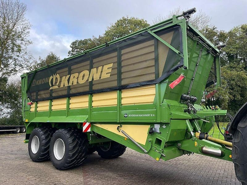 Krone TX 460 Top Zustand! Neue Reifen! - Maatalouskoneet: kuva Krone TX 460 Top Zustand! Neue Reifen! - Maatalouskoneet Krone TX 460 Top Zustand! Neue Reifen! - Maatalouskoneet: kuva Krone TX 460 Top Zustand! Neue Reifen! - Maatalouskoneet