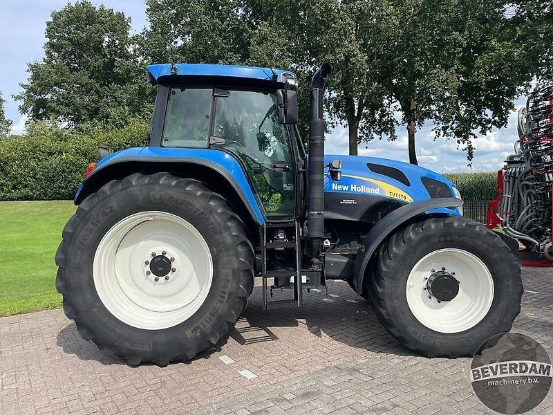 New Holland TVT 170 - Traktori: kuva New Holland TVT 170 - Traktori New Holland TVT 170 - Traktori: kuva New Holland TVT 170 - Traktori