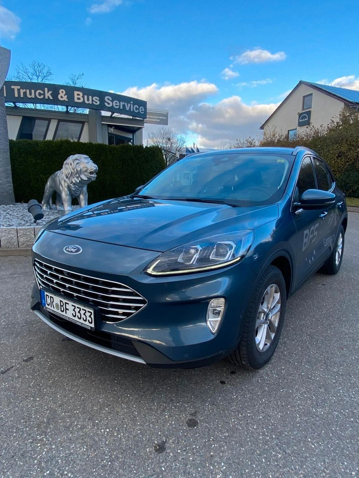 Ford Kuga Titanium 4X4 AWD - Maasturi/ Katumaasturi: kuva Ford Kuga Titanium 4X4 AWD - Maasturi/ Katumaasturi Ford Kuga Titanium 4X4 AWD - Maasturi/ Katumaasturi: kuva Ford Kuga Titanium 4X4 AWD - Maasturi/ Katumaasturi