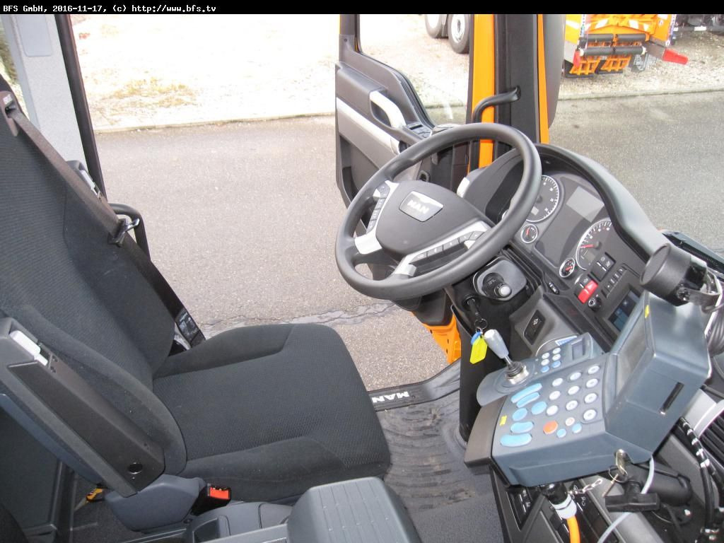 MAN TGS 28.480 6X4-4 BL Euro6, Winterdienst, Bordmat - Kippiauto kuorma-auto: kuva MAN TGS 28.480 6X4-4 BL Euro6, Winterdienst, Bordmat - Kippiauto kuorma-auto MAN TGS 28.480 6X4-4 BL Euro6, Winterdienst, Bordmat - Kippiauto kuorma-auto: kuva MAN TGS 28.480 6X4-4 BL Euro6, Winterdienst, Bordmat - Kippiauto kuorma-auto