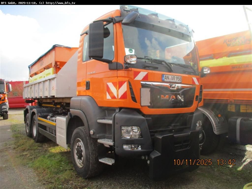 MAN TGS 28.510 6x4-4BL Winterdienst, Meiller - Koukkulava kuorma-auto: kuva MAN TGS 28.510 6x4-4BL Winterdienst, Meiller - Koukkulava kuorma-auto MAN TGS 28.510 6x4-4BL Winterdienst, Meiller - Koukkulava kuorma-auto: kuva MAN TGS 28.510 6x4-4BL Winterdienst, Meiller - Koukkulava kuorma-auto