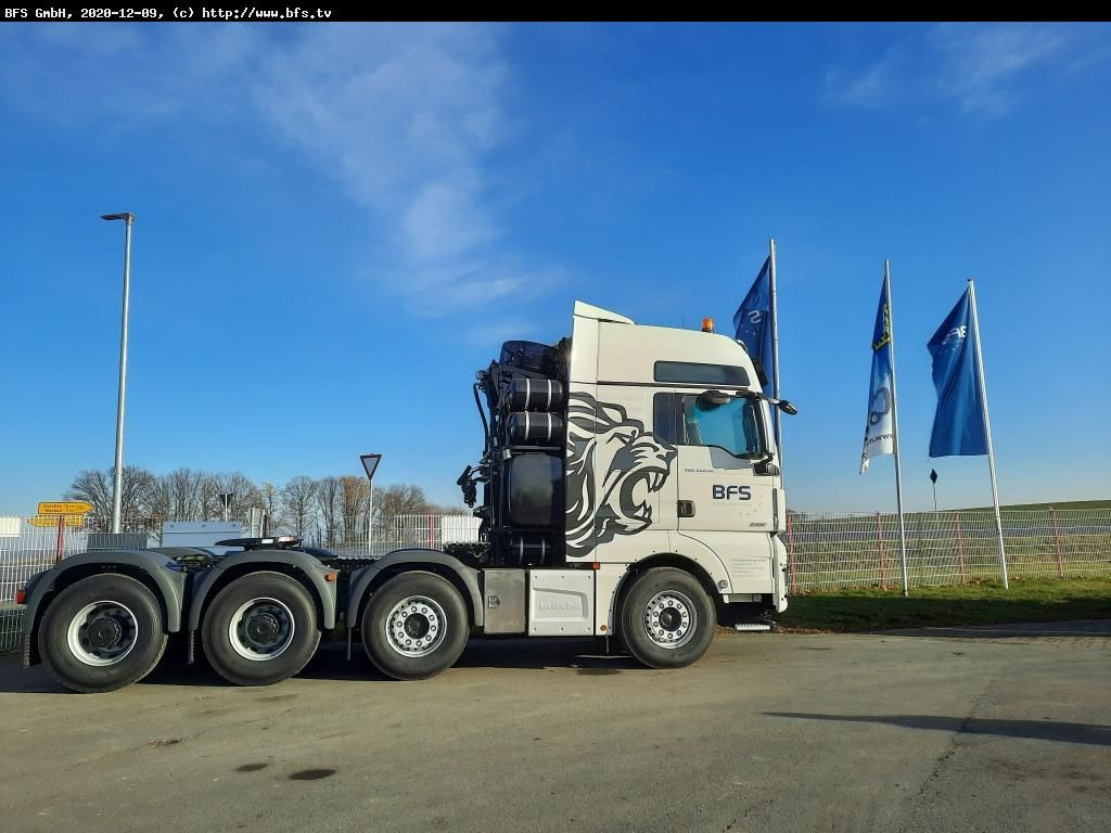 MAN TGX 41.640 8x4/4 BBS Euro 6 D, Schwerlast 250t W - Vetopöytäauto: kuva MAN TGX 41.640 8x4/4 BBS Euro 6 D, Schwerlast 250t W - Vetopöytäauto MAN TGX 41.640 8x4/4 BBS Euro 6 D, Schwerlast 250t W - Vetopöytäauto: kuva MAN TGX 41.640 8x4/4 BBS Euro 6 D, Schwerlast 250t W - Vetopöytäauto