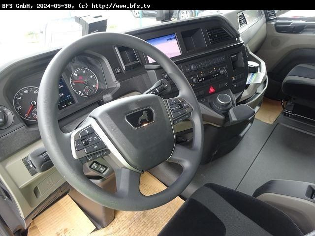 MAN TGX (TG3) 33.520 6x4 BL SA Kipphydraulik 6x4, 70 - Vetopöytäauto: kuva  MAN TGX (TG3) 33.520 6x4 BL SA Kipphydraulik 6x4, 70 - Vetopöytäauto MAN TGX (TG3) 33.520 6x4 BL SA Kipphydraulik 6x4, 70 - Vetopöytäauto: kuva  MAN TGX (TG3) 33.520 6x4 BL SA Kipphydraulik 6x4, 70 - Vetopöytäauto