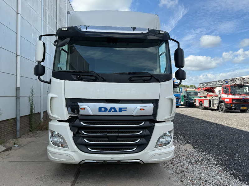 DAF CF 320 4X2 - EURO 6 - 19 TON + DHOLLANDIA - Umpikori kuorma-auto: kuva DAF CF 320 4X2 - EURO 6 - 19 TON + DHOLLANDIA - Umpikori kuorma-auto DAF CF 320 4X2 - EURO 6 - 19 TON + DHOLLANDIA - Umpikori kuorma-auto: kuva DAF CF 320 4X2 - EURO 6 - 19 TON + DHOLLANDIA - Umpikori kuorma-auto