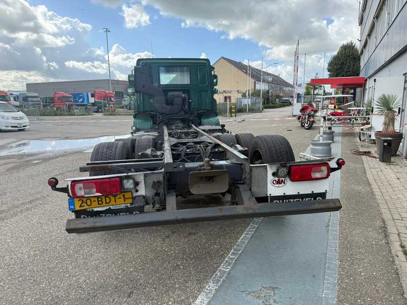 DAF CF 400 6X2 EURO 6 - ONLY 689.209 KM + STEERING AXLE - Kuorma-auto alusta: kuva DAF CF 400 6X2 EURO 6 - ONLY 689.209 KM + STEERING AXLE - Kuorma-auto alusta DAF CF 400 6X2 EURO 6 - ONLY 689.209 KM + STEERING AXLE - Kuorma-auto alusta: kuva DAF CF 400 6X2 EURO 6 - ONLY 689.209 KM + STEERING AXLE - Kuorma-auto alusta