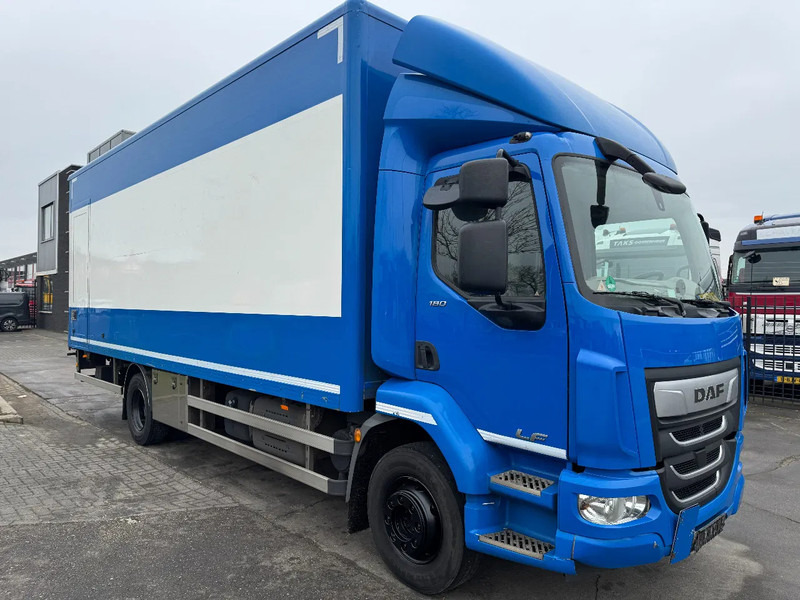 DAF LF 180 4X2 - EURO 6 + DHOLLANDIA LIFT - Umpikori kuorma-auto: kuva DAF LF 180 4X2 - EURO 6 + DHOLLANDIA LIFT - Umpikori kuorma-auto DAF LF 180 4X2 - EURO 6 + DHOLLANDIA LIFT - Umpikori kuorma-auto: kuva DAF LF 180 4X2 - EURO 6 + DHOLLANDIA LIFT - Umpikori kuorma-auto