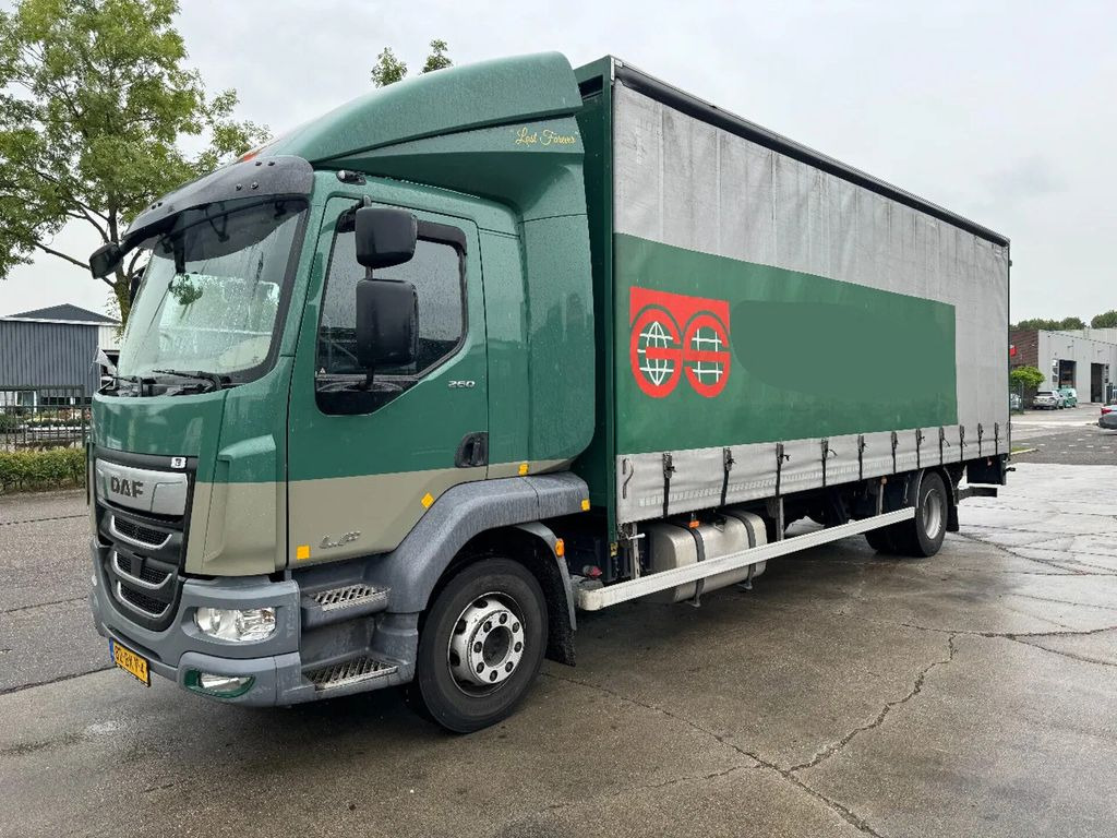 DAF LF 260 4X2 16T DHOLLANDIA LOAD LIFT + TÜV TILL 0 - Pressukapelli kuorma-auto: kuva DAF LF 260 4X2 16T DHOLLANDIA LOAD LIFT + TÜV TILL 0 - Pressukapelli kuorma-auto DAF LF 260 4X2 16T DHOLLANDIA LOAD LIFT + TÜV TILL 0 - Pressukapelli kuorma-auto: kuva DAF LF 260 4X2 16T DHOLLANDIA LOAD LIFT + TÜV TILL 0 - Pressukapelli kuorma-auto