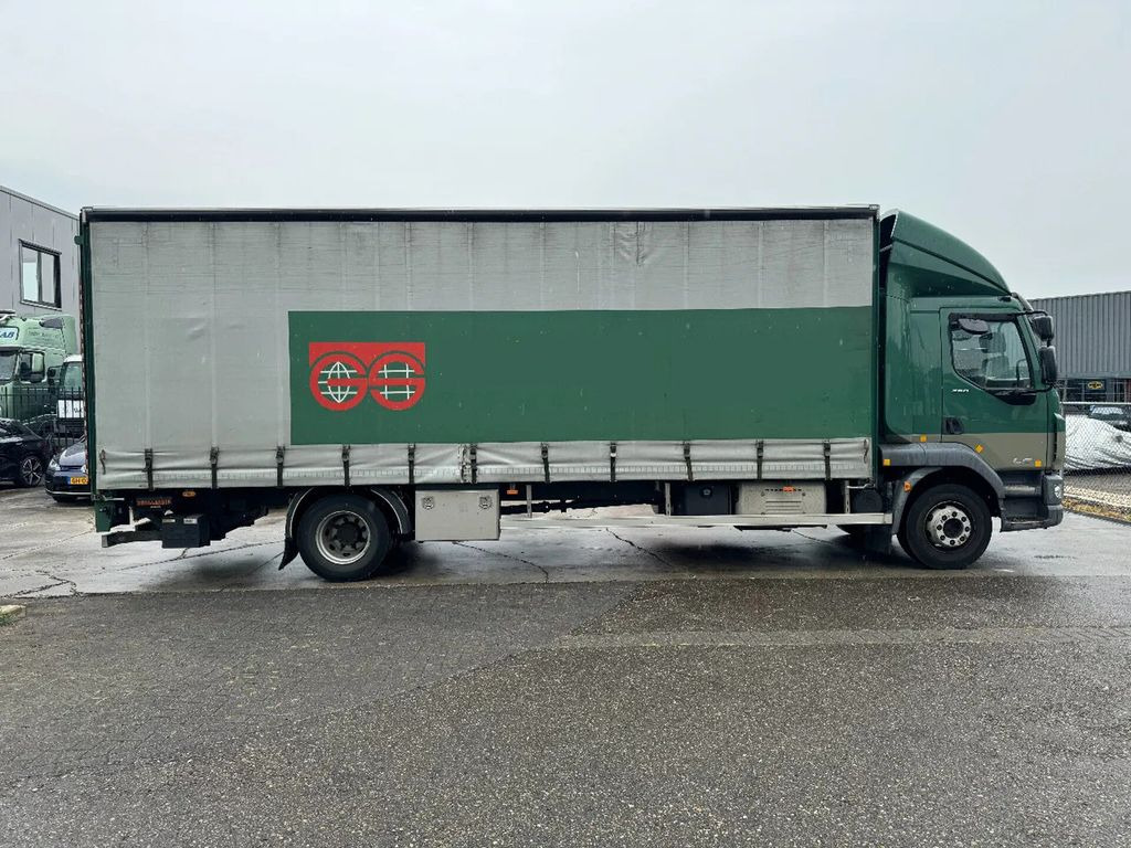 DAF LF 260 4X2 16T DHOLLANDIA LOAD LIFT + TÜV TILL 0 - Pressukapelli kuorma-auto: kuva DAF LF 260 4X2 16T DHOLLANDIA LOAD LIFT + TÜV TILL 0 - Pressukapelli kuorma-auto DAF LF 260 4X2 16T DHOLLANDIA LOAD LIFT + TÜV TILL 0 - Pressukapelli kuorma-auto: kuva DAF LF 260 4X2 16T DHOLLANDIA LOAD LIFT + TÜV TILL 0 - Pressukapelli kuorma-auto
