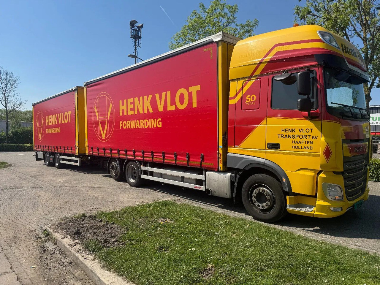 DAF XF 480 6X2 JUMBO + WECON HANGER SLIDING ROOF + T - Pressukapelli kuorma-auto: kuva DAF XF 480 6X2 JUMBO + WECON HANGER SLIDING ROOF + T - Pressukapelli kuorma-auto DAF XF 480 6X2 JUMBO + WECON HANGER SLIDING ROOF + T - Pressukapelli kuorma-auto: kuva DAF XF 480 6X2 JUMBO + WECON HANGER SLIDING ROOF + T - Pressukapelli kuorma-auto