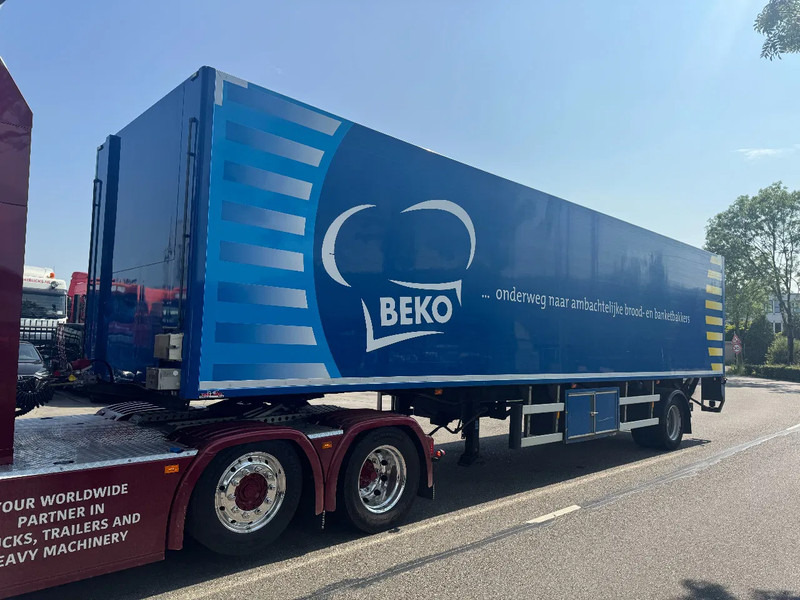 HRD NTS - BPW AXLE + CARRIER COOLING - Refrigeraattori puoliperävaunu: kuva HRD NTS - BPW AXLE + CARRIER COOLING - Refrigeraattori puoliperävaunu HRD NTS - BPW AXLE + CARRIER COOLING - Refrigeraattori puoliperävaunu: kuva HRD NTS - BPW AXLE + CARRIER COOLING - Refrigeraattori puoliperävaunu