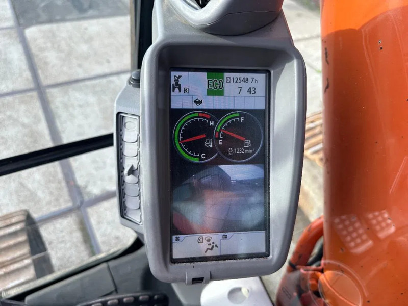 Hitachi ZX350LC-5B CE - Telakaivukone: kuva Hitachi ZX350LC-5B CE - Telakaivukone Hitachi ZX350LC-5B CE - Telakaivukone: kuva Hitachi ZX350LC-5B CE - Telakaivukone