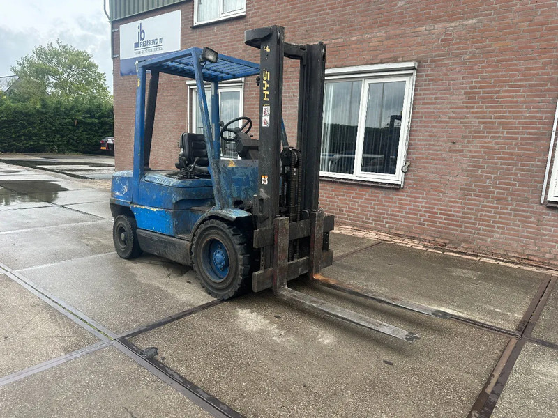 Hyster H3.00XM 3 TON - Vastapainotrukki: kuva Hyster H3.00XM 3 TON - Vastapainotrukki Hyster H3.00XM 3 TON - Vastapainotrukki: kuva Hyster H3.00XM 3 TON - Vastapainotrukki