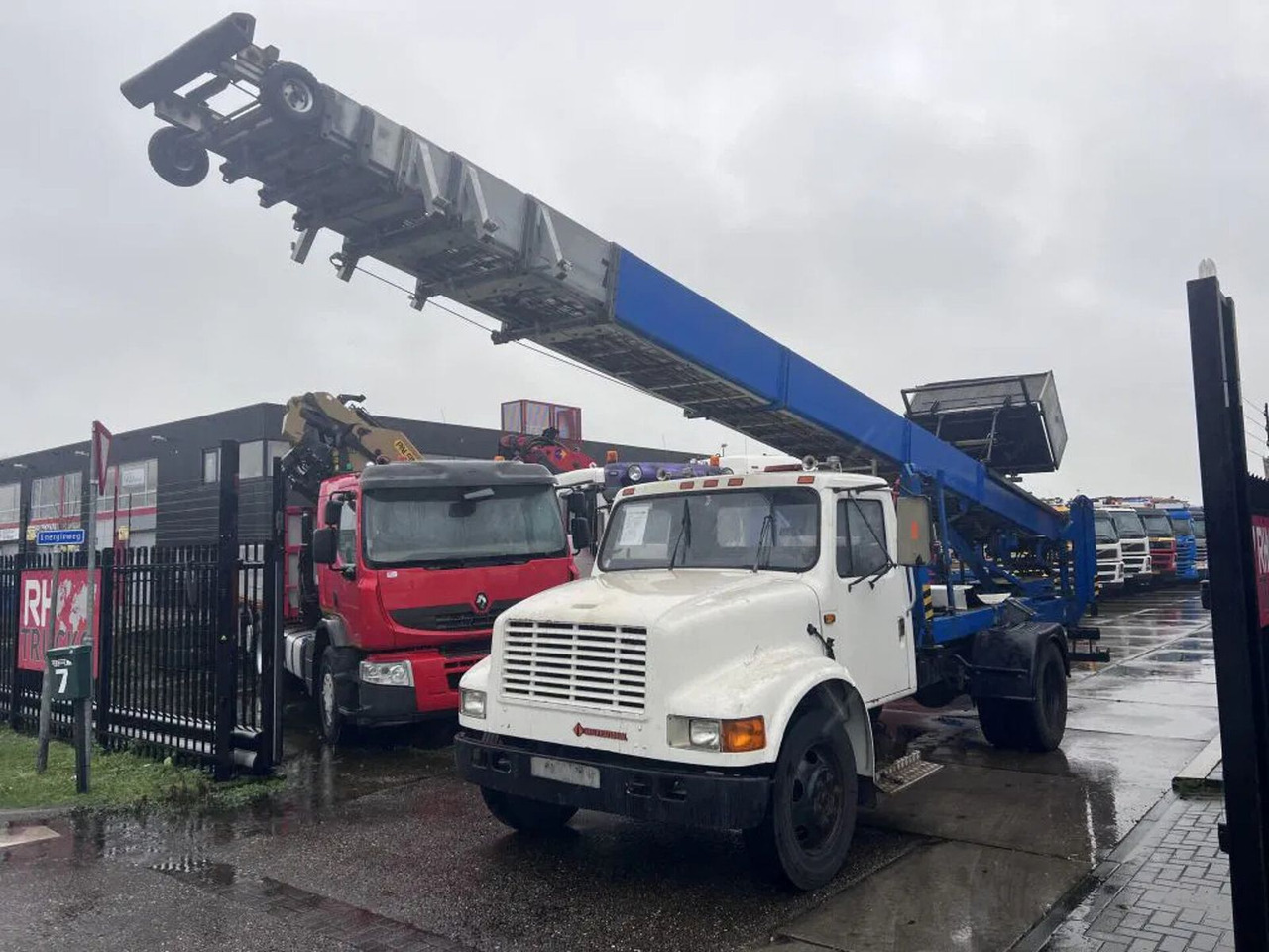 International 4600 4x2 210HP + TEUPEN hyL International 4600 4x2 210HP + TEUPEN hyLI - Itsekulkevat henkilönostimet: kuva International 4600 4x2 210HP + TEUPEN hyL International 4600 4x2 210HP + TEUPEN hyLI - Itsekulkevat henkilönostimet International 4600 4x2 210HP + TEUPEN hyL International 4600 4x2 210HP + TEUPEN hyLI - Itsekulkevat henkilönostimet: kuva International 4600 4x2 210HP + TEUPEN hyL International 4600 4x2 210HP + TEUPEN hyLI - Itsekulkevat henkilönostimet