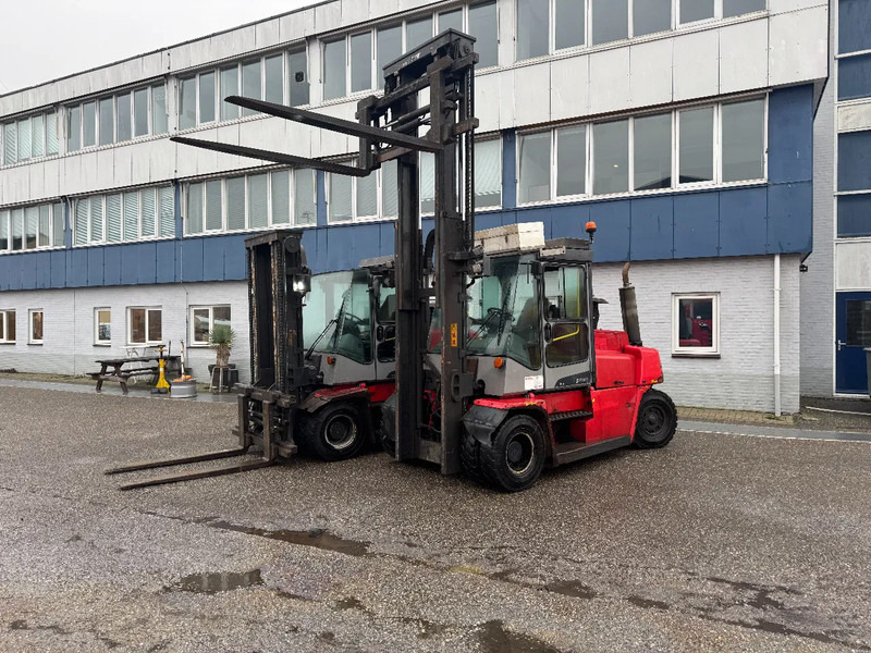 Kalmar DCF 80-9 8000 KG 2 STAGE MAST FORK POSITIONER DIESEL - Dieseltrukki: kuva Kalmar DCF 80-9 8000 KG 2 STAGE MAST FORK POSITIONER DIESEL - Dieseltrukki Kalmar DCF 80-9 8000 KG 2 STAGE MAST FORK POSITIONER DIESEL - Dieseltrukki: kuva Kalmar DCF 80-9 8000 KG 2 STAGE MAST FORK POSITIONER DIESEL - Dieseltrukki