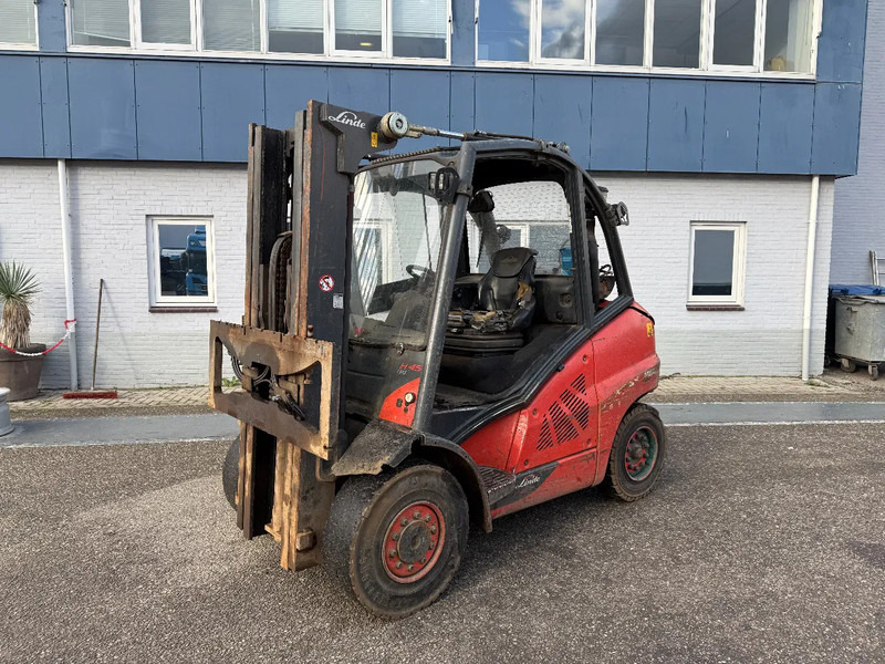 Linde H45T02 CE - Kaasutrukki: kuva Linde H45T02 CE - Kaasutrukki Linde H45T02 CE - Kaasutrukki: kuva Linde H45T02 CE - Kaasutrukki