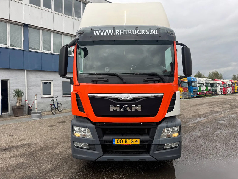 MAN TGS 26.440 6X2 EURO 6 THERMO KING + LOAD LIFT - Refrigeraattori kuorma-auto: kuva MAN TGS 26.440 6X2 EURO 6 THERMO KING + LOAD LIFT - Refrigeraattori kuorma-auto MAN TGS 26.440 6X2 EURO 6 THERMO KING + LOAD LIFT - Refrigeraattori kuorma-auto: kuva MAN TGS 26.440 6X2 EURO 6 THERMO KING + LOAD LIFT - Refrigeraattori kuorma-auto