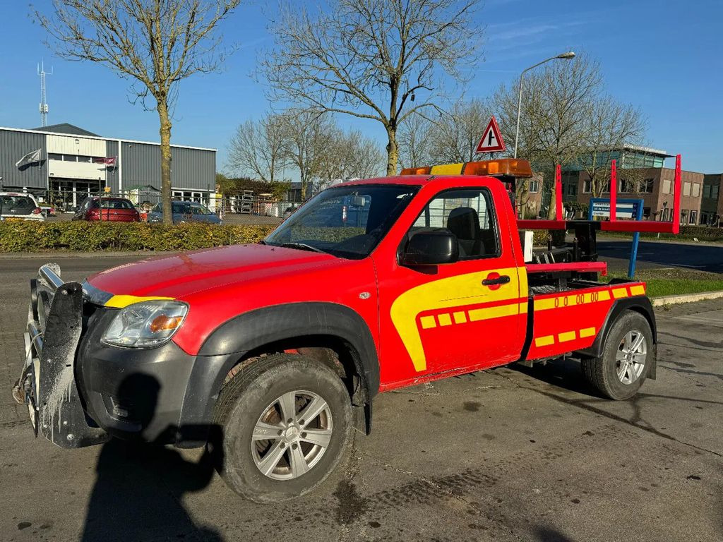 Mazda BT-50 4X4 + TOW TRUCK + DOUBLE WINCH + REMOTE - Hinausauto: kuva Mazda BT-50 4X4 + TOW TRUCK + DOUBLE WINCH + REMOTE - Hinausauto Mazda BT-50 4X4 + TOW TRUCK + DOUBLE WINCH + REMOTE - Hinausauto: kuva Mazda BT-50 4X4 + TOW TRUCK + DOUBLE WINCH + REMOTE - Hinausauto