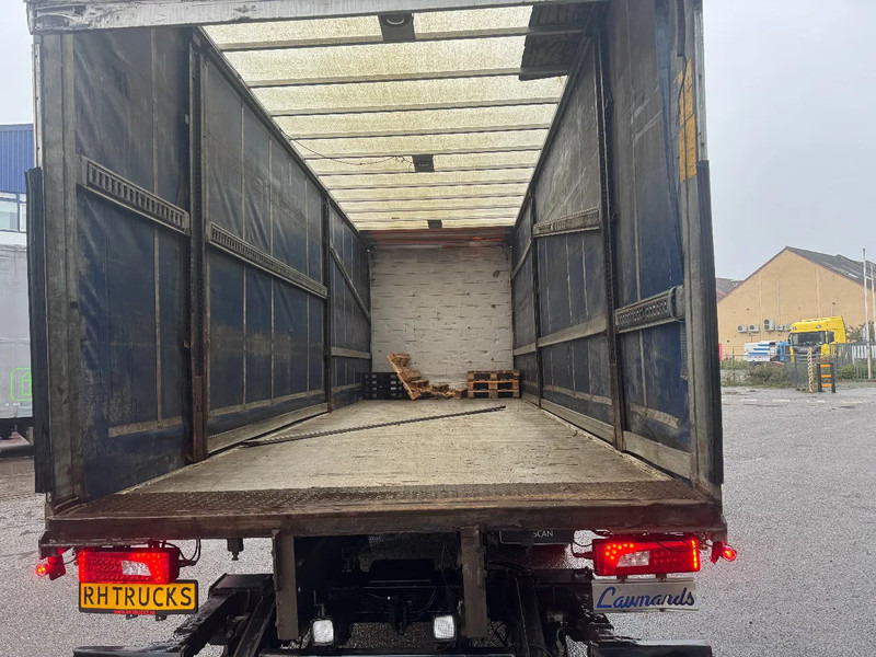 Scania P230 4X2 MANUAL + ZEPRO 2500 KG LIFT + REMOTE CONTROL - Pressukapelli kuorma-auto: kuva Scania P230 4X2 MANUAL + ZEPRO 2500 KG LIFT + REMOTE CONTROL - Pressukapelli kuorma-auto Scania P230 4X2 MANUAL + ZEPRO 2500 KG LIFT + REMOTE CONTROL - Pressukapelli kuorma-auto: kuva Scania P230 4X2 MANUAL + ZEPRO 2500 KG LIFT + REMOTE CONTROL - Pressukapelli kuorma-auto