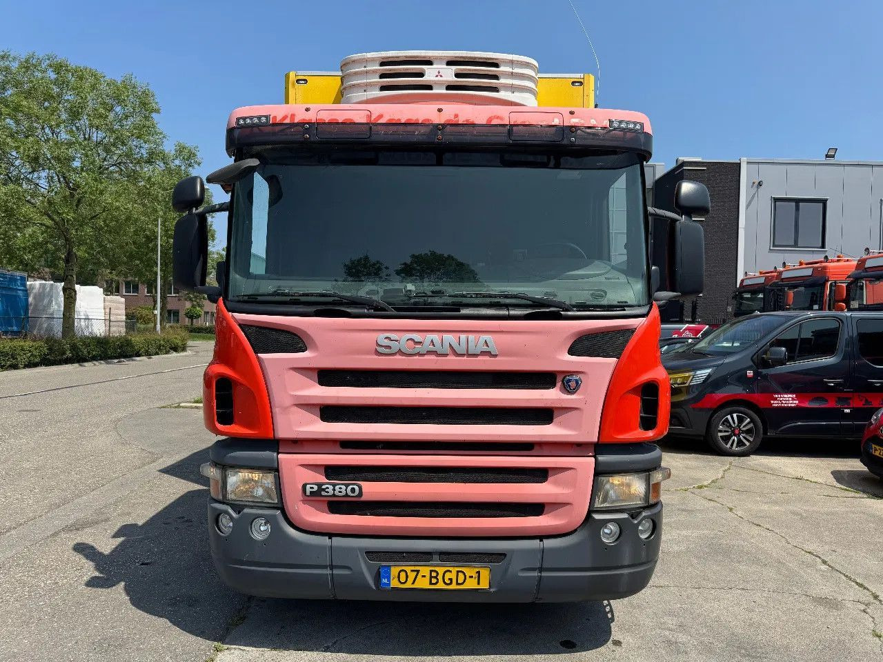 Scania P380 6X2 - EURO 5 + MITSUBISHI COOLING + BÄR LIF - Refrigeraattori kuorma-auto: kuva Scania P380 6X2 - EURO 5 + MITSUBISHI COOLING + BÄR LIF - Refrigeraattori kuorma-auto Scania P380 6X2 - EURO 5 + MITSUBISHI COOLING + BÄR LIF - Refrigeraattori kuorma-auto: kuva Scania P380 6X2 - EURO 5 + MITSUBISHI COOLING + BÄR LIF - Refrigeraattori kuorma-auto