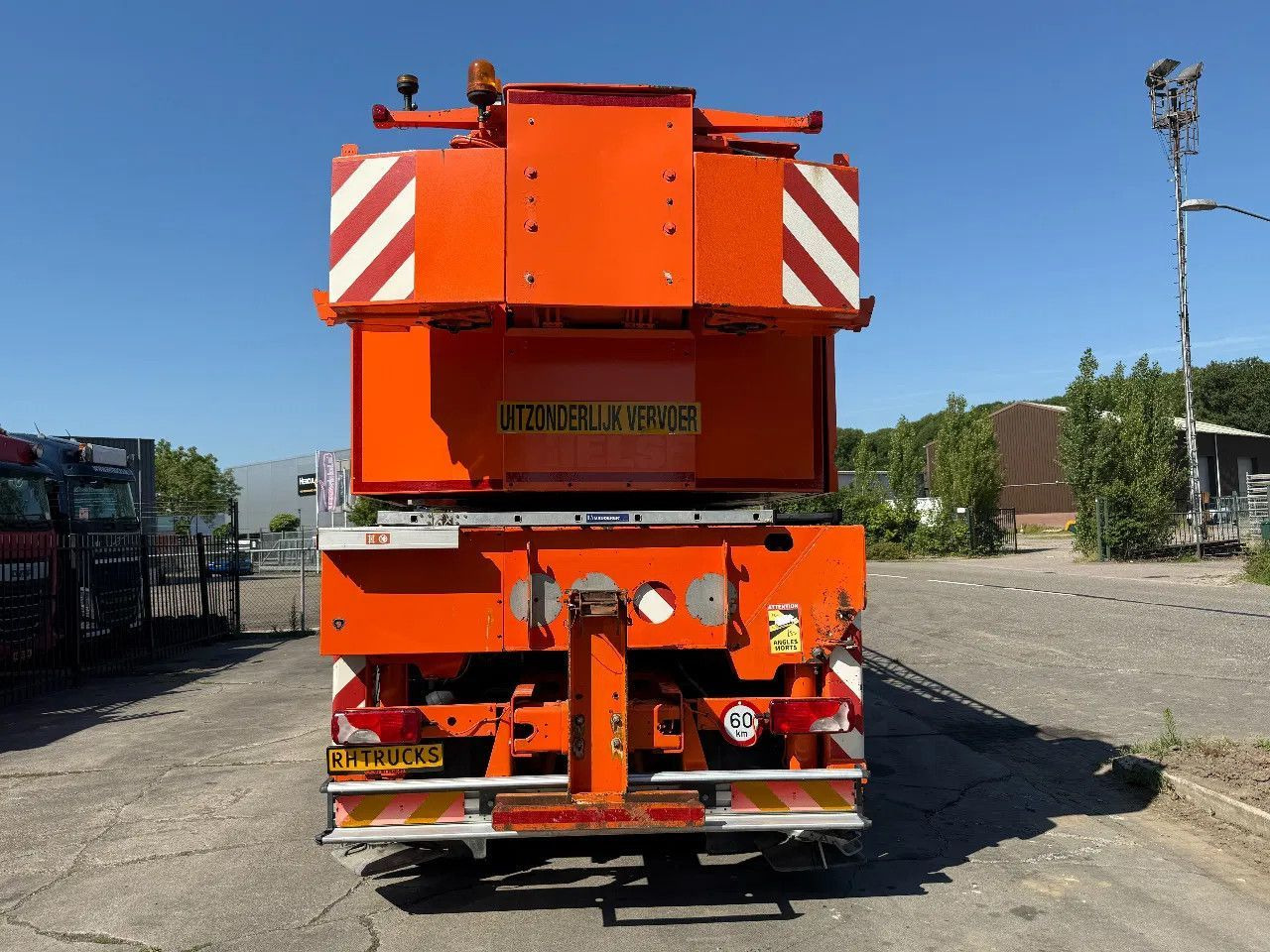 Scania P380 8X4 + FAUN HK40 + FLYJIB + BALLASTBL. 6,9 T - Nosturiauto: kuva Scania P380 8X4 + FAUN HK40 + FLYJIB + BALLASTBL. 6,9 T - Nosturiauto Scania P380 8X4 + FAUN HK40 + FLYJIB + BALLASTBL. 6,9 T - Nosturiauto: kuva Scania P380 8X4 + FAUN HK40 + FLYJIB + BALLASTBL. 6,9 T - Nosturiauto