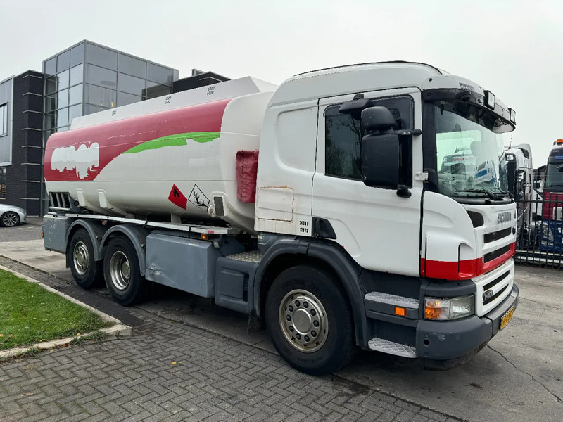 Scania P400 6X2 - EURO 5 + 3 CAMBER + LIFTING AXLE - Säiliöauto: kuva Scania P400 6X2 - EURO 5 + 3 CAMBER + LIFTING AXLE - Säiliöauto Scania P400 6X2 - EURO 5 + 3 CAMBER + LIFTING AXLE - Säiliöauto: kuva Scania P400 6X2 - EURO 5 + 3 CAMBER + LIFTING AXLE - Säiliöauto
