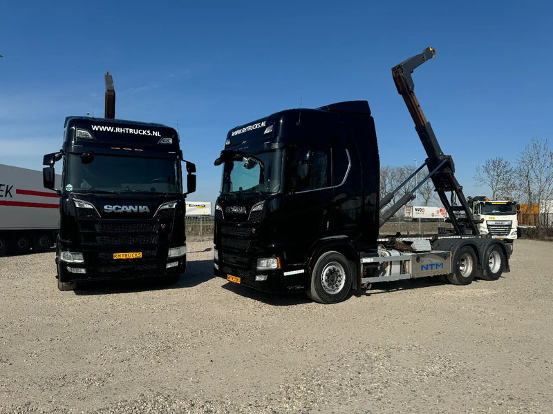 Scania R580 V8 NGS 6X2 EURO 6 VDL 20T HOOK - Koukkulava kuorma-auto: kuva Scania R580 V8 NGS 6X2 EURO 6 VDL 20T HOOK - Koukkulava kuorma-auto Scania R580 V8 NGS 6X2 EURO 6 VDL 20T HOOK - Koukkulava kuorma-auto: kuva Scania R580 V8 NGS 6X2 EURO 6 VDL 20T HOOK - Koukkulava kuorma-auto