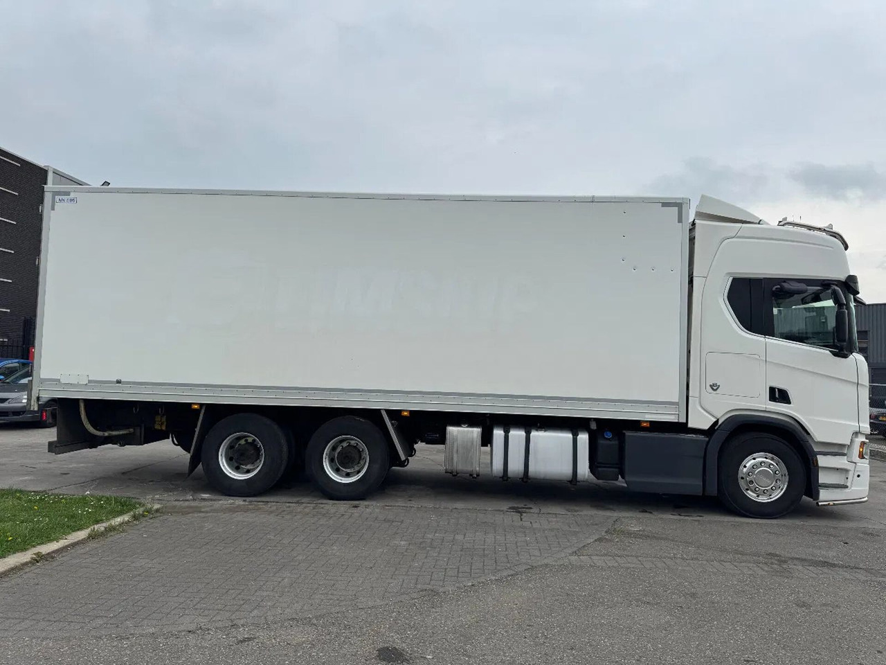 Scania R650 V8 6X4 - EURO 6 + THERMOKING - Refrigeraattori kuorma-auto: kuva Scania R650 V8 6X4 - EURO 6 + THERMOKING - Refrigeraattori kuorma-auto Scania R650 V8 6X4 - EURO 6 + THERMOKING - Refrigeraattori kuorma-auto: kuva Scania R650 V8 6X4 - EURO 6 + THERMOKING - Refrigeraattori kuorma-auto