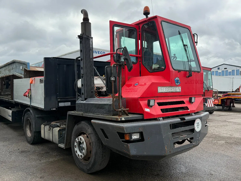 Terberg YT 180 4X2 - HUB REDUCTION + NL REGISTRATION! - Terminaalitraktori: kuva Terberg YT 180 4X2 - HUB REDUCTION + NL REGISTRATION! - Terminaalitraktori Terberg YT 180 4X2 - HUB REDUCTION + NL REGISTRATION! - Terminaalitraktori: kuva Terberg YT 180 4X2 - HUB REDUCTION + NL REGISTRATION! - Terminaalitraktori