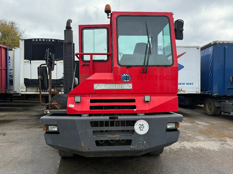 Terberg YT 180 4X2 - HUB REDUCTION + NL REGISTRATION! - Terminaalitraktori: kuva Terberg YT 180 4X2 - HUB REDUCTION + NL REGISTRATION! - Terminaalitraktori Terberg YT 180 4X2 - HUB REDUCTION + NL REGISTRATION! - Terminaalitraktori: kuva Terberg YT 180 4X2 - HUB REDUCTION + NL REGISTRATION! - Terminaalitraktori