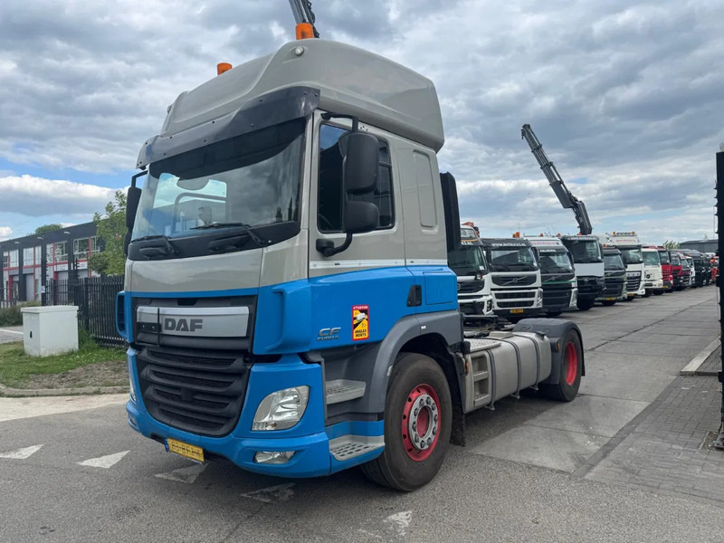 DAF CF 440 4X2 - EURO 6 + TÜV 12-2025 - Vetopöytäauto: kuva DAF CF 440 4X2 - EURO 6 + TÜV 12-2025 - Vetopöytäauto DAF CF 440 4X2 - EURO 6 + TÜV 12-2025 - Vetopöytäauto: kuva DAF CF 440 4X2 - EURO 6 + TÜV 12-2025 - Vetopöytäauto