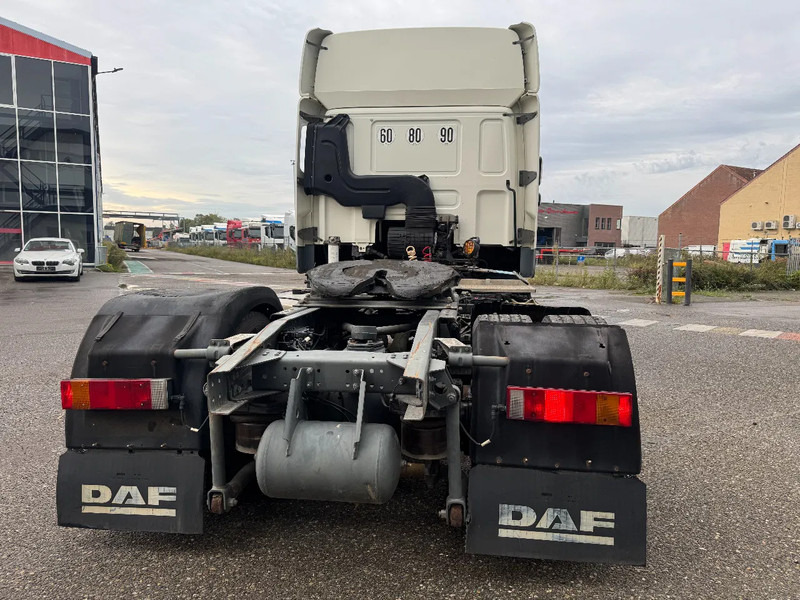 DAF CF 85.460 4X2 EURO 5 SLEEPER CAB - Vetopöytäauto: kuva DAF CF 85.460 4X2 EURO 5 SLEEPER CAB - Vetopöytäauto DAF CF 85.460 4X2 EURO 5 SLEEPER CAB - Vetopöytäauto: kuva DAF CF 85.460 4X2 EURO 5 SLEEPER CAB - Vetopöytäauto
