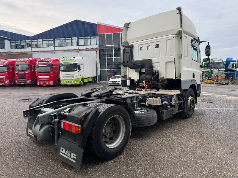 DAF CF 85.460 4X2 EURO 5 SLEEPER CAB - Vetopöytäauto: kuva DAF CF 85.460 4X2 EURO 5 SLEEPER CAB - Vetopöytäauto DAF CF 85.460 4X2 EURO 5 SLEEPER CAB - Vetopöytäauto: kuva DAF CF 85.460 4X2 EURO 5 SLEEPER CAB - Vetopöytäauto