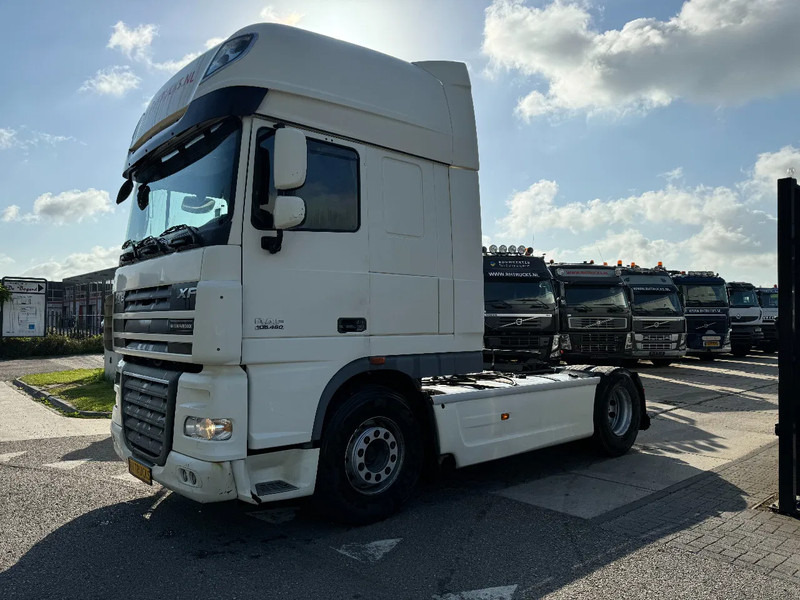 DAF XF 105.460 4X2 EURO 5 HYDRAULIC - Vetopöytäauto: kuva DAF XF 105.460 4X2 EURO 5 HYDRAULIC - Vetopöytäauto DAF XF 105.460 4X2 EURO 5 HYDRAULIC - Vetopöytäauto: kuva DAF XF 105.460 4X2 EURO 5 HYDRAULIC - Vetopöytäauto
