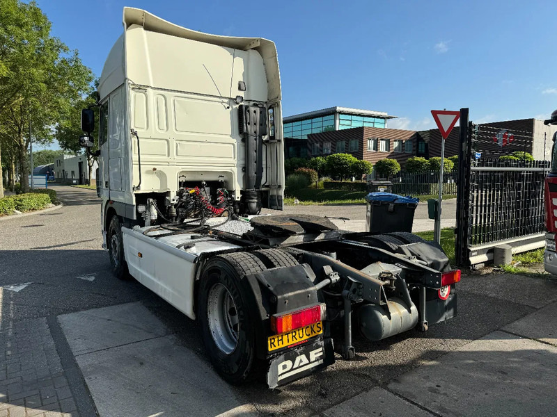 DAF XF 105.460 4X2 EURO 5 HYDRAULIC - Vetopöytäauto: kuva DAF XF 105.460 4X2 EURO 5 HYDRAULIC - Vetopöytäauto DAF XF 105.460 4X2 EURO 5 HYDRAULIC - Vetopöytäauto: kuva DAF XF 105.460 4X2 EURO 5 HYDRAULIC - Vetopöytäauto