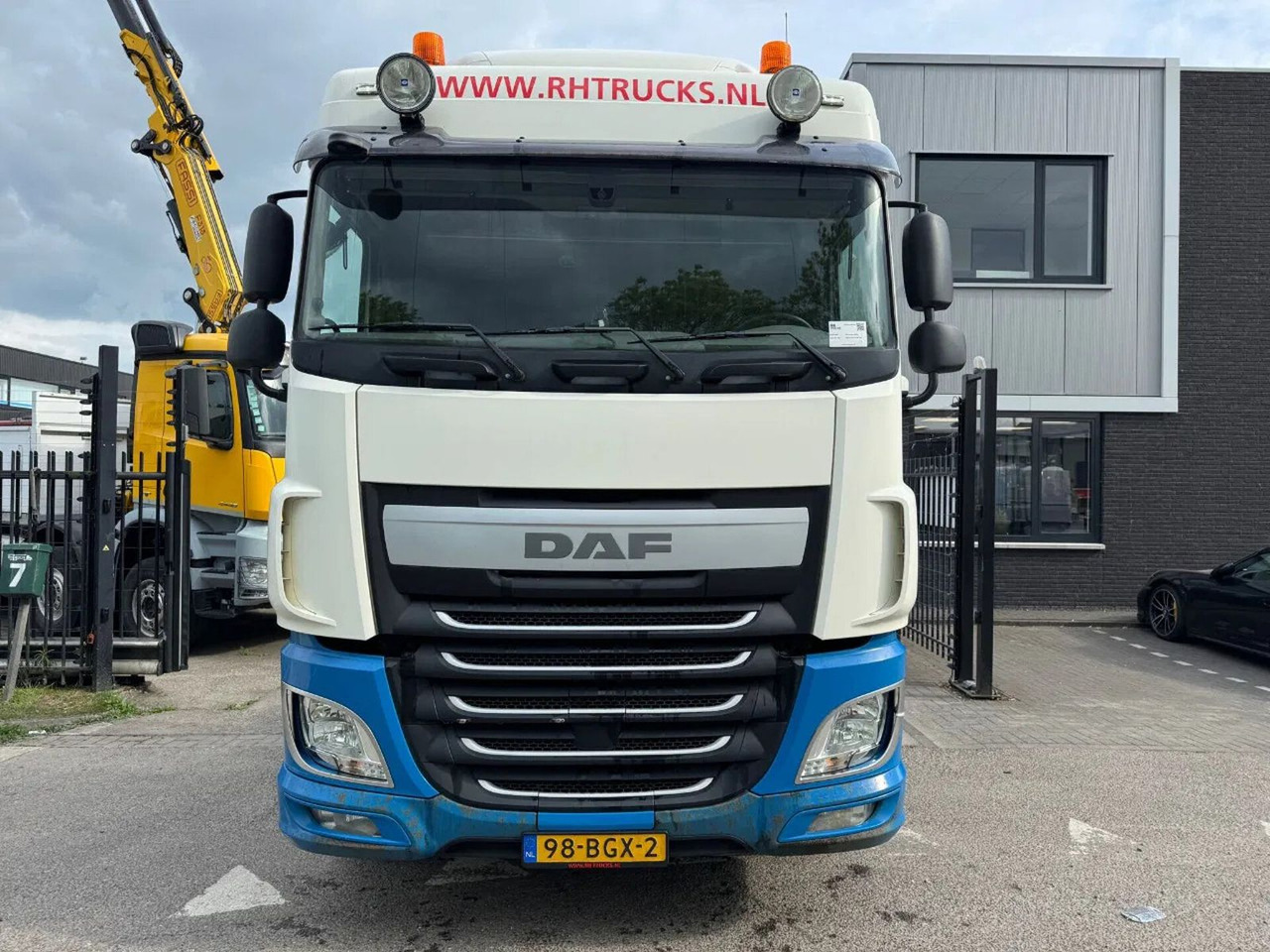 DAF XF 440 4X2 EURO 6 SPOILERS HOLLAND TRUCK - Vetopöytäauto: kuva DAF XF 440 4X2 EURO 6 SPOILERS HOLLAND TRUCK - Vetopöytäauto DAF XF 440 4X2 EURO 6 SPOILERS HOLLAND TRUCK - Vetopöytäauto: kuva DAF XF 440 4X2 EURO 6 SPOILERS HOLLAND TRUCK - Vetopöytäauto