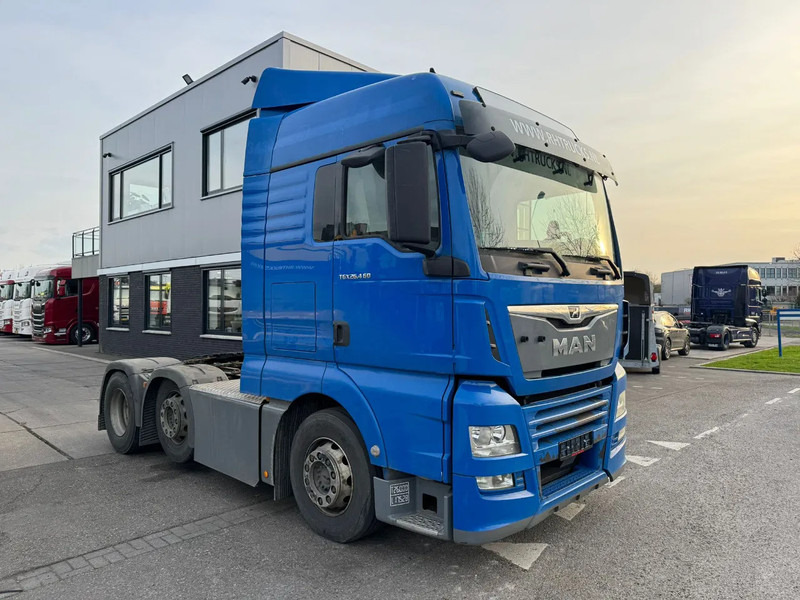 MAN TGX 26.460 6X2 EURO 6 - Vetopöytäauto: kuva MAN TGX 26.460 6X2 EURO 6 - Vetopöytäauto MAN TGX 26.460 6X2 EURO 6 - Vetopöytäauto: kuva MAN TGX 26.460 6X2 EURO 6 - Vetopöytäauto
