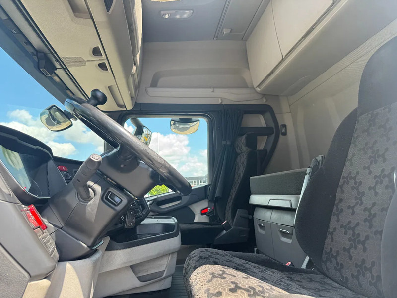 Vetopöytäauto Scania R520 V8 NGS 6X4 EURO 6: kuva Vetopöytäauto Scania R520 V8 NGS 6X4 EURO 6 Vetopöytäauto Scania R520 V8 NGS 6X4 EURO 6: kuva Vetopöytäauto Scania R520 V8 NGS 6X4 EURO 6