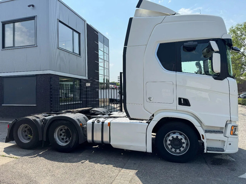 Scania R580 V8 NGS 6X4 EURO 6 RETARDER - Vetopöytäauto: kuva Scania R580 V8 NGS 6X4 EURO 6 RETARDER - Vetopöytäauto Scania R580 V8 NGS 6X4 EURO 6 RETARDER - Vetopöytäauto: kuva Scania R580 V8 NGS 6X4 EURO 6 RETARDER - Vetopöytäauto