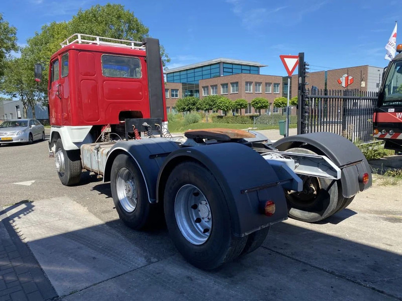 Vetopöytäauto Volvo F 89 6X2 - F89TURBO6: kuva Vetopöytäauto Volvo F 89 6X2 - F89TURBO6