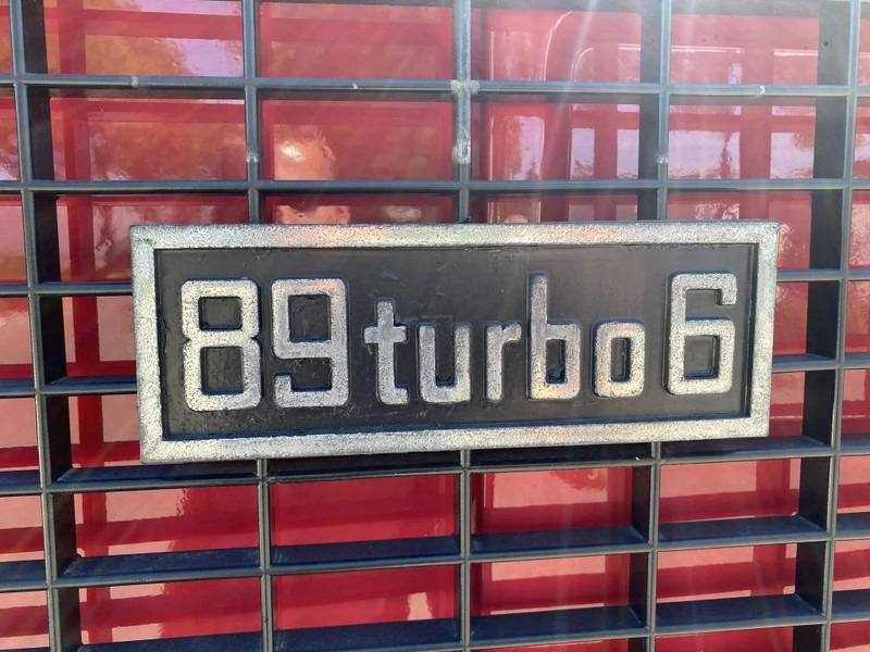 Vetopöytäauto Volvo F 89 6X2 - F89TURBO6: kuva Vetopöytäauto Volvo F 89 6X2 - F89TURBO6
