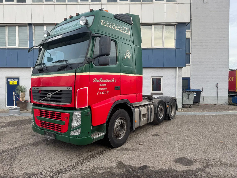 Volvo FH 13.460 6X2 LIFTING / STEERING AXLE - Vetopöytäauto: kuva Volvo FH 13.460 6X2 LIFTING / STEERING AXLE - Vetopöytäauto Volvo FH 13.460 6X2 LIFTING / STEERING AXLE - Vetopöytäauto: kuva Volvo FH 13.460 6X2 LIFTING / STEERING AXLE - Vetopöytäauto