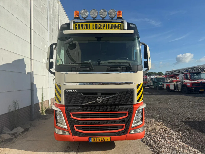 Volvo FH 13.540 8X4, 150 TON, INTARDER, 566862 KM - Vetopöytäauto: kuva Volvo FH 13.540 8X4, 150 TON, INTARDER, 566862 KM - Vetopöytäauto Volvo FH 13.540 8X4, 150 TON, INTARDER, 566862 KM - Vetopöytäauto: kuva Volvo FH 13.540 8X4, 150 TON, INTARDER, 566862 KM - Vetopöytäauto