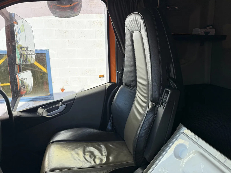 Vetopöytäauto Volvo FH 4 540, 8X4, 703656 KM, INTARDER TUV 25-02-2026: kuva Vetopöytäauto Volvo FH 4 540, 8X4, 703656 KM, INTARDER TUV 25-02-2026