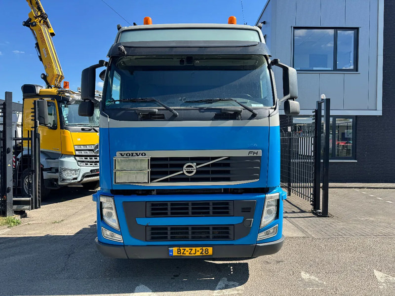 Volvo FH 460 6X2 EURO 5 GARDNER DENVER - Vetopöytäauto: kuva Volvo FH 460 6X2 EURO 5 GARDNER DENVER - Vetopöytäauto Volvo FH 460 6X2 EURO 5 GARDNER DENVER - Vetopöytäauto: kuva Volvo FH 460 6X2 EURO 5 GARDNER DENVER - Vetopöytäauto