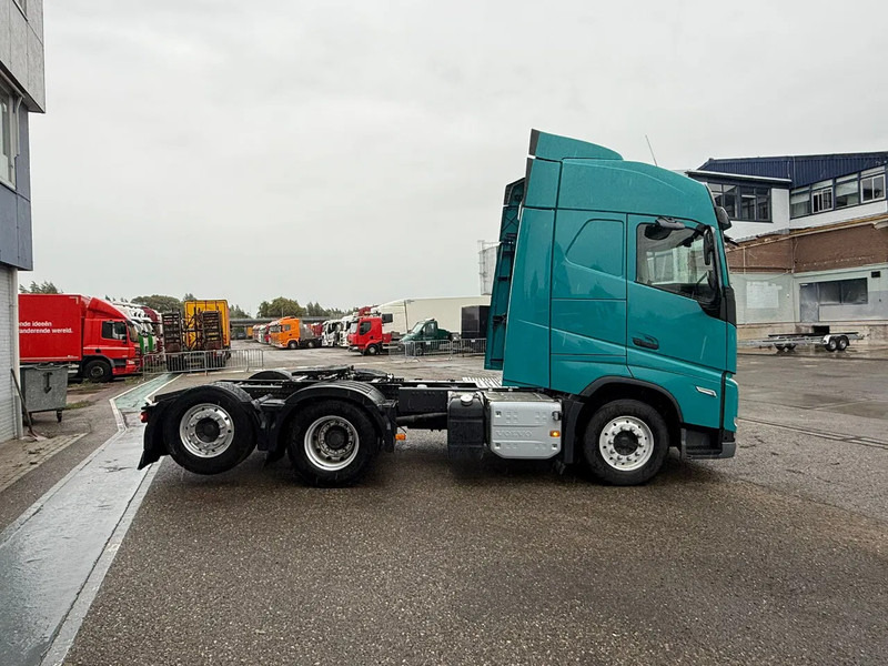 Volvo FH 460 6X2 EURO 6 - FH5 - Vetopöytäauto: kuva Volvo FH 460 6X2 EURO 6 - FH5 - Vetopöytäauto Volvo FH 460 6X2 EURO 6 - FH5 - Vetopöytäauto: kuva Volvo FH 460 6X2 EURO 6 - FH5 - Vetopöytäauto