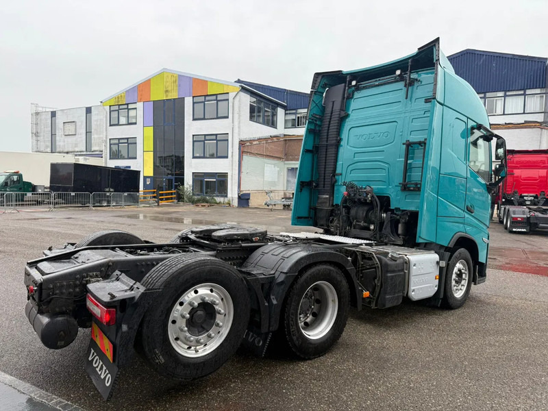 Volvo FH 460 6X2 EURO 6 - FH5 - Vetopöytäauto: kuva Volvo FH 460 6X2 EURO 6 - FH5 - Vetopöytäauto Volvo FH 460 6X2 EURO 6 - FH5 - Vetopöytäauto: kuva Volvo FH 460 6X2 EURO 6 - FH5 - Vetopöytäauto