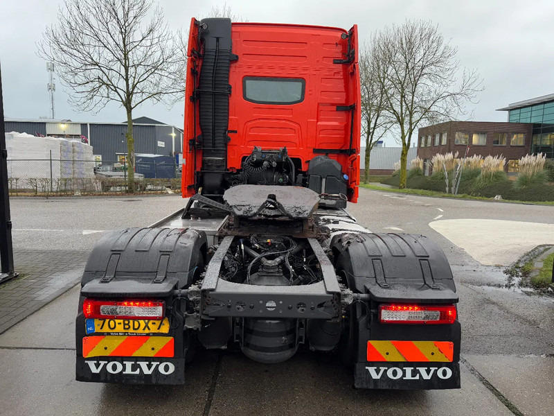 Volvo FH FH420 - Vetopöytäauto: kuva Volvo FH FH420 - Vetopöytäauto Volvo FH FH420 - Vetopöytäauto: kuva Volvo FH FH420 - Vetopöytäauto